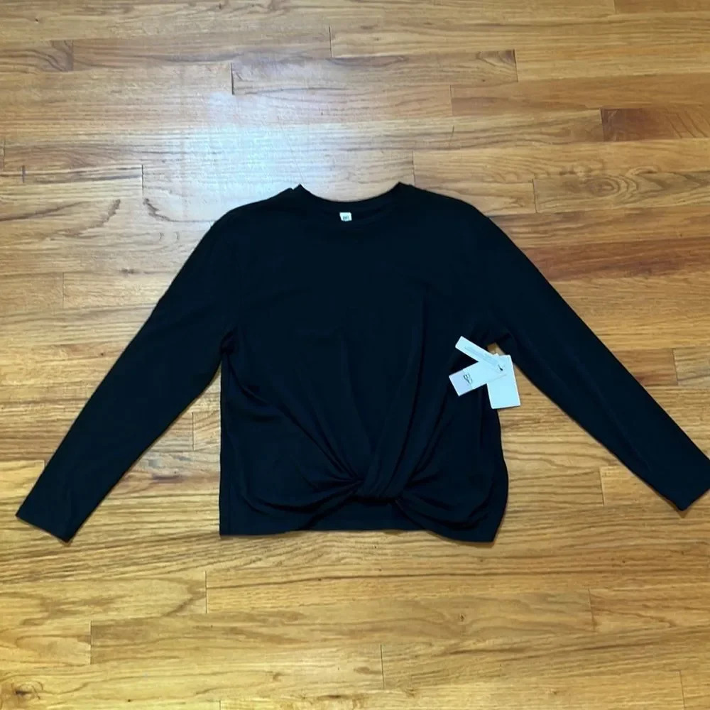 BP Black Long Sleeve Tshirt Top Knot Front Casual Errands Base Layer Small Shirt